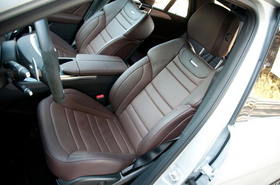  Mercedes-Benz ML63 AMG 2012 года  (фото 25 из 70)